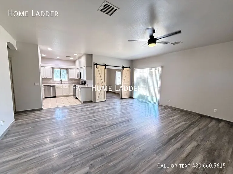 651 W Fairway Cove Dr — Photo 3