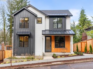 5219 SW Vacuna St, Portland, OR 97219