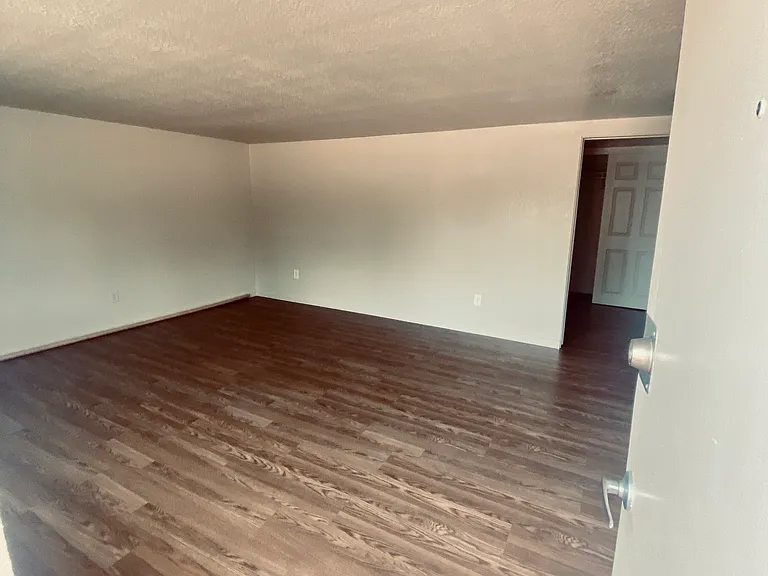 2910 S Byron St #2 — Photo 2