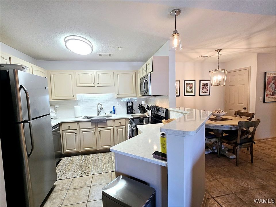 2nd image of 2301 Veterans Memorial Pkwy APT 521