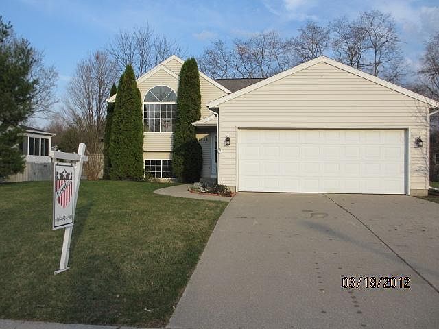 1st image of 1438 Amberly Dr SE