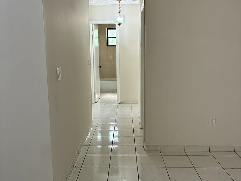 10881 SW 24th Ter — Photo 3