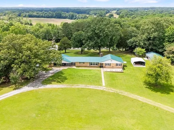 3105 Old Highway 69 S, Camden, TN 38320