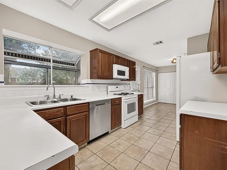 14214 Heather Falls Way — Photo 20