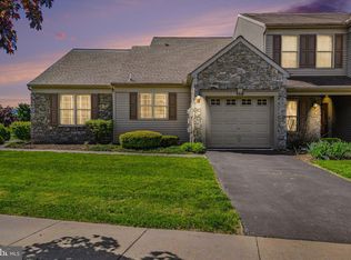 1928 Limestone Dr, Hummelstown, PA 17036