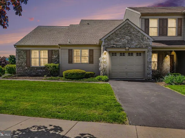 1928 Limestone Dr, Hummelstown, PA 17036