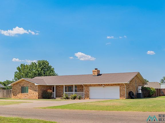 2nd image of 304 Remuda Dr
