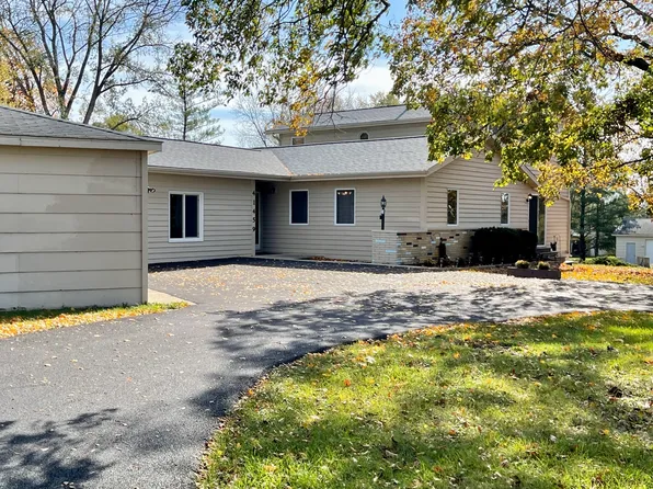 41459 N Lincoln Ave, Antioch, IL 60002