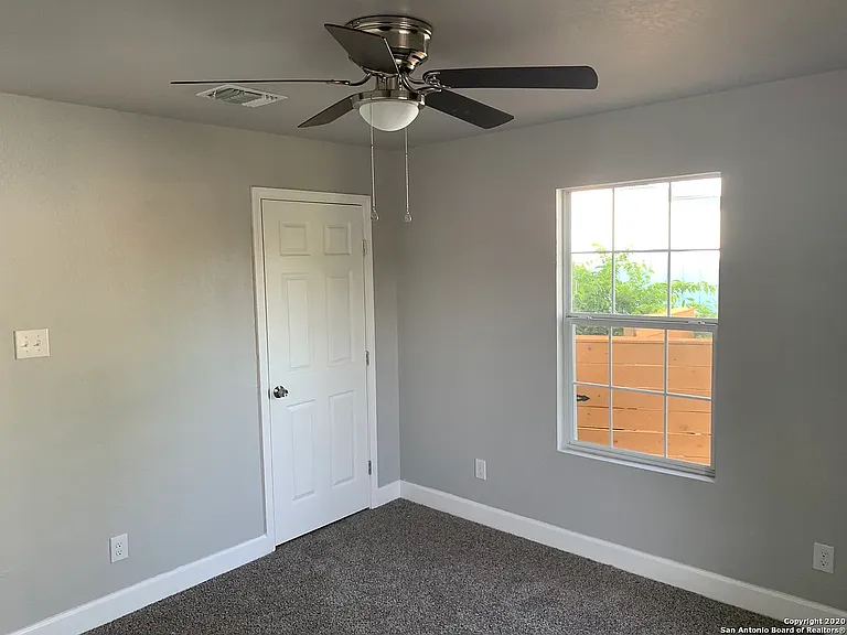 135 San Angelo — Photo 6