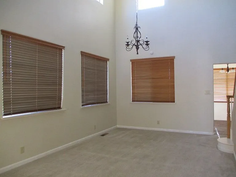 2615 Glen Eagles Dr — Photo 6