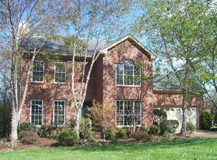 7912 Amber Hills Ln, Nashville, TN 37221