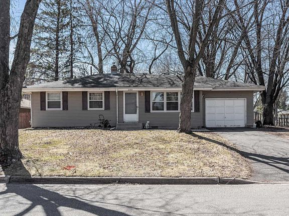 4th image of 2300 Golfview Dr