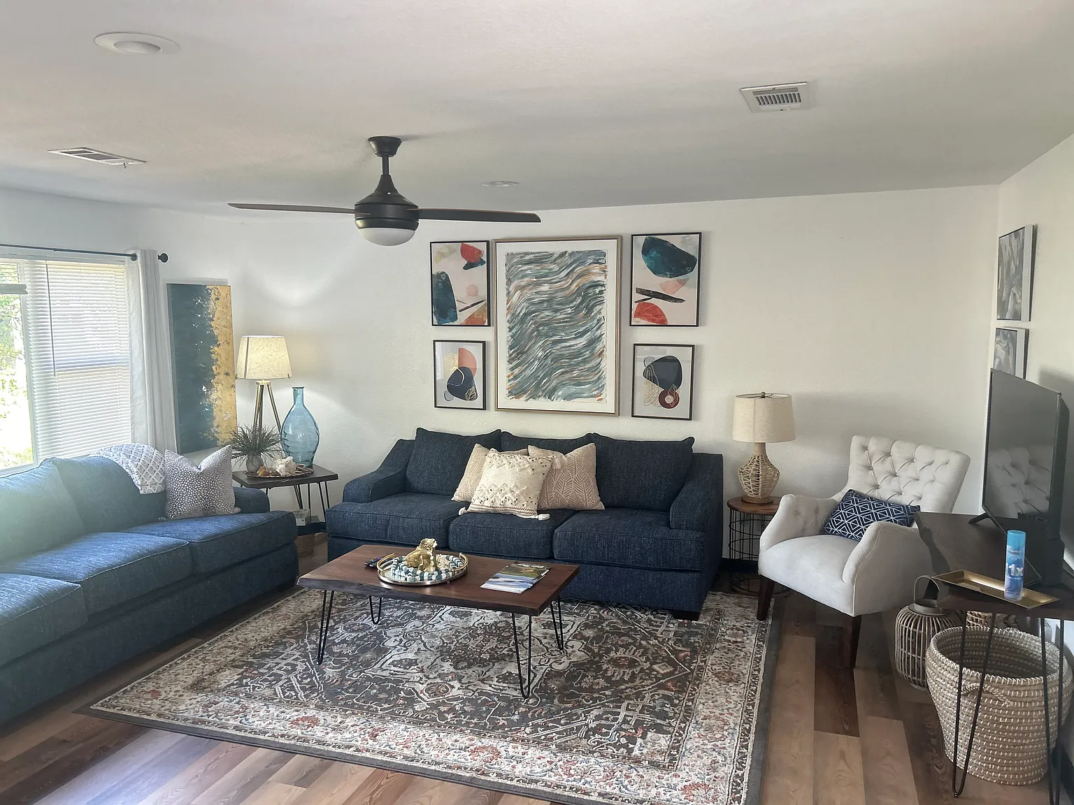 2 bed, 2.5 bath, 1375 sqft, $1,495 — Photo 2
