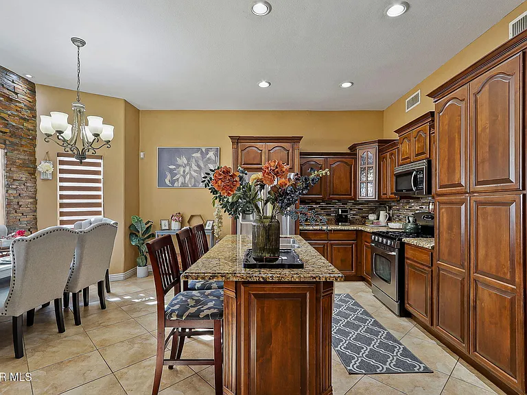 11608 Saint Thomas Way — Photo 10