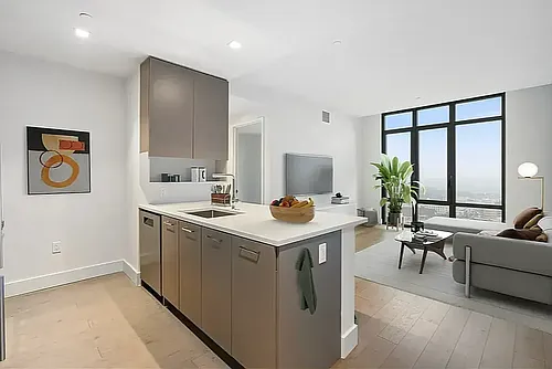 92-27 160th St #2311 Photo 1