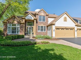 1142 Williamsburg Cir, Grayslake, IL