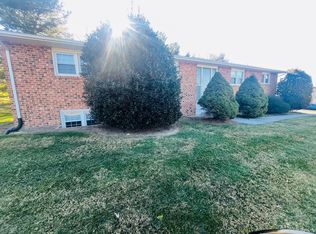 2 Bedroom, 1 Bath Apartment, Blacksburg, VA 24060