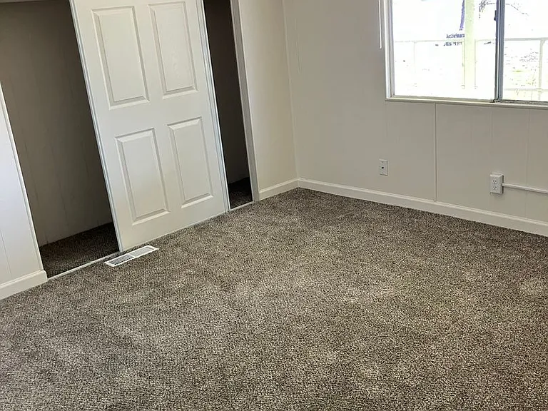 4550 SW 5th Ave — Photo 22