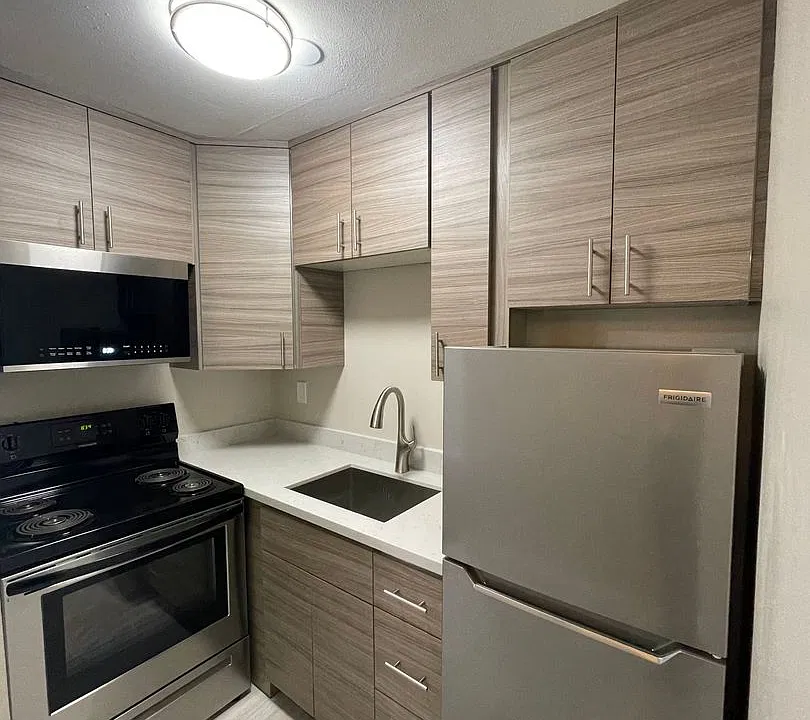 Mercer Crest Apartments
