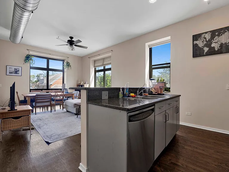 3505 S Morgan St #201 — Photo 6