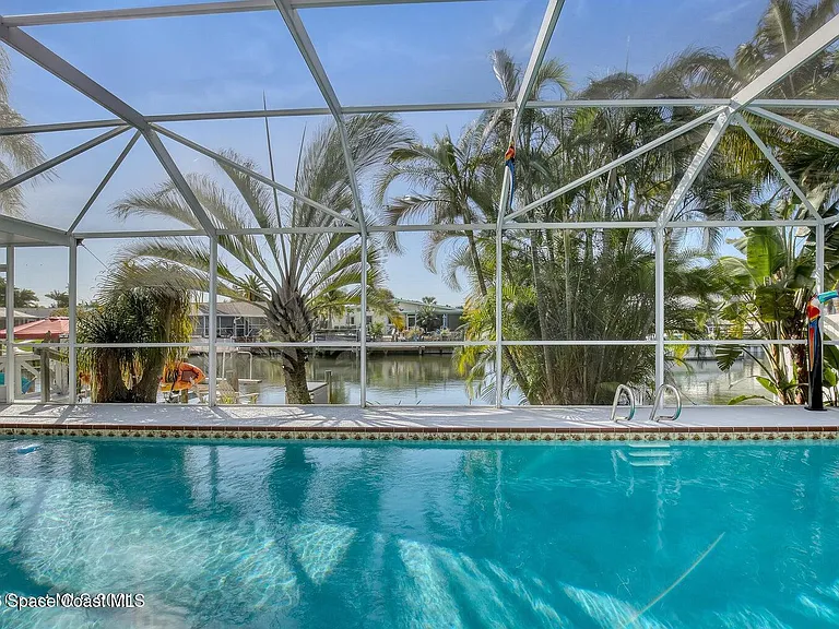 319 Dorset Dr — Photo 25