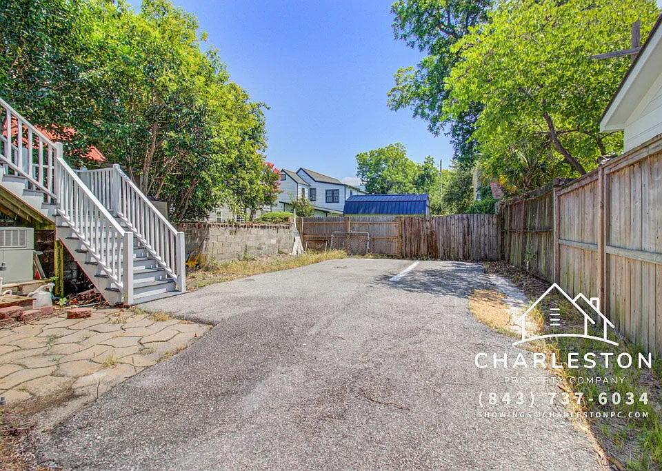 38 Ashe St #B