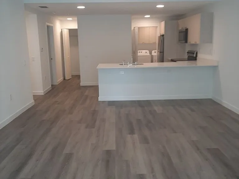 The Mirage Apartments — Photo 47