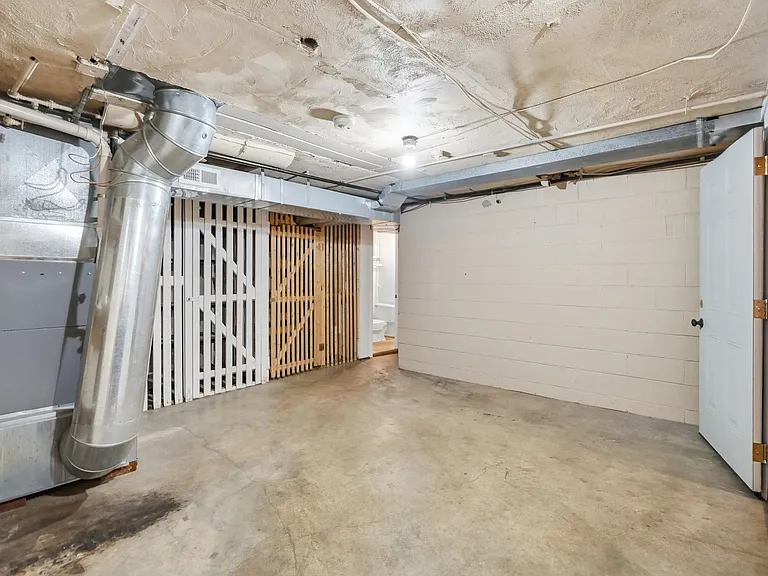 3012 Kinmont St #1 — Photo 25