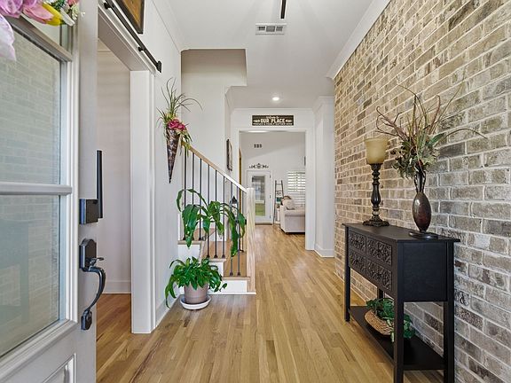 5th image of 3705 Carriage Dr