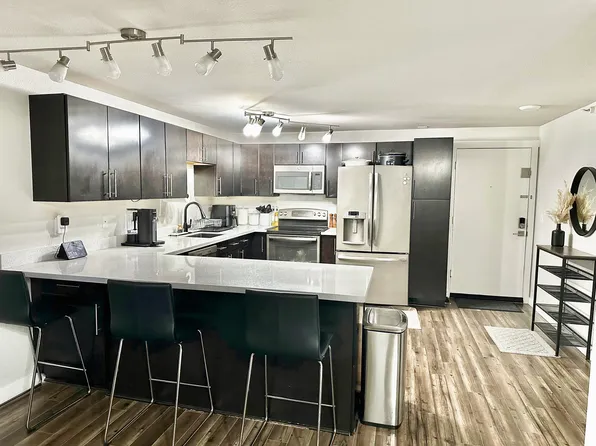 700 Front St S Unit B102, Issaquah, WA 98027