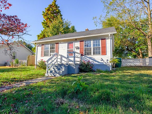 2nd image of 1731 Lee Ct