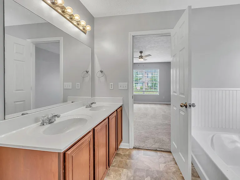 3418 Blaze Dr — Photo 22
