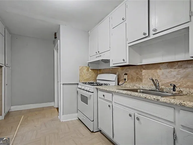 725 Matilda Pl N — Photo 12
