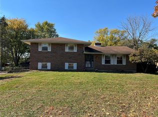 1215 S Heincke Rd, Miamisburg, OH 45342