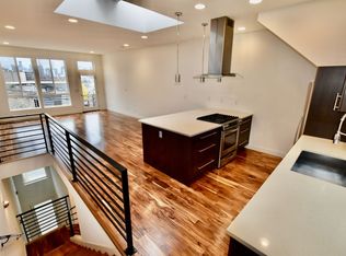 96 E Newton St, Seattle, WA 98102