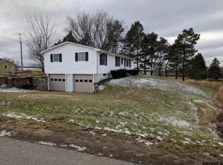 126 Darrow Rd, Sprakers, NY 12166