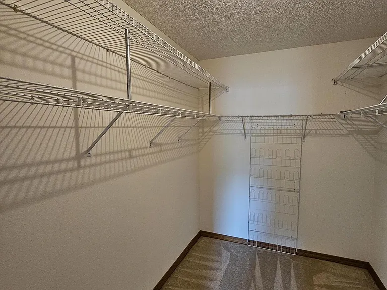 7854 Pleasant Oaks Ave — Photo 21