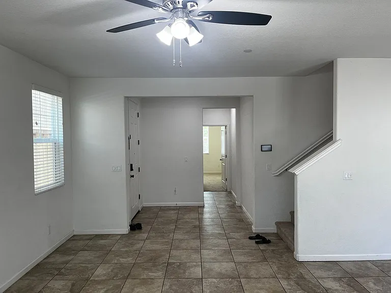 1614 Lion St — Photo 6