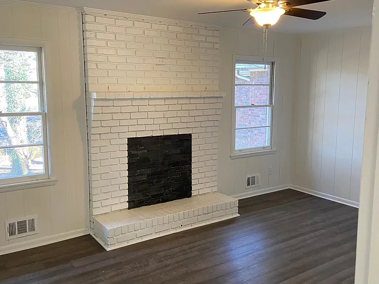 1640 Harbin Rd SW — Photo 3