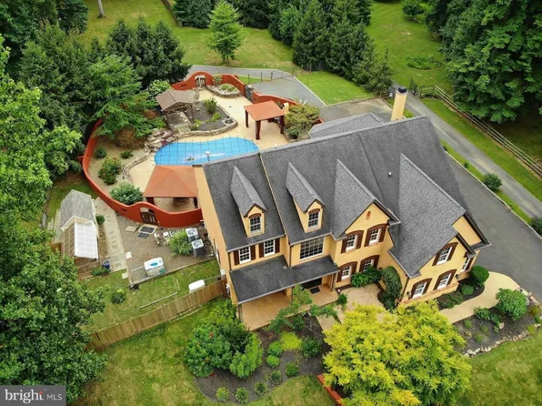 3762 Church School Rd, Doylestown, PA 18902