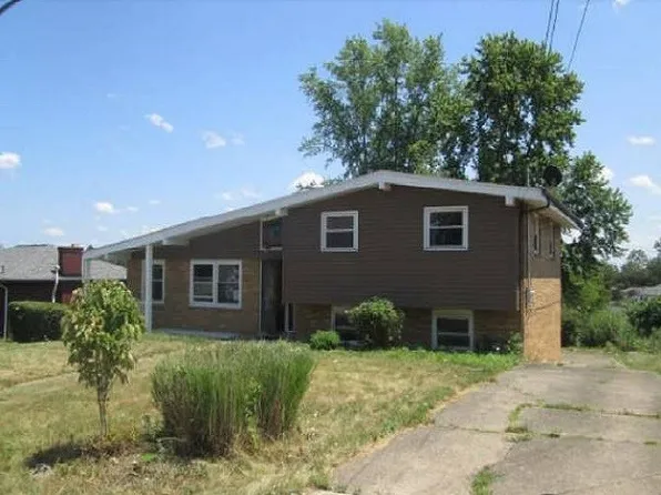 313 Beckman Dr, McKeesport, PA 15132