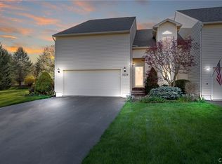 5339 Bunker Hill Way, Syracuse, NY 13207