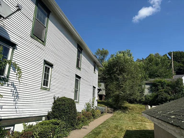62 Grove St #2 — Photo 3