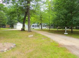 1910 Maple Rd, Gladwin, MI 48624