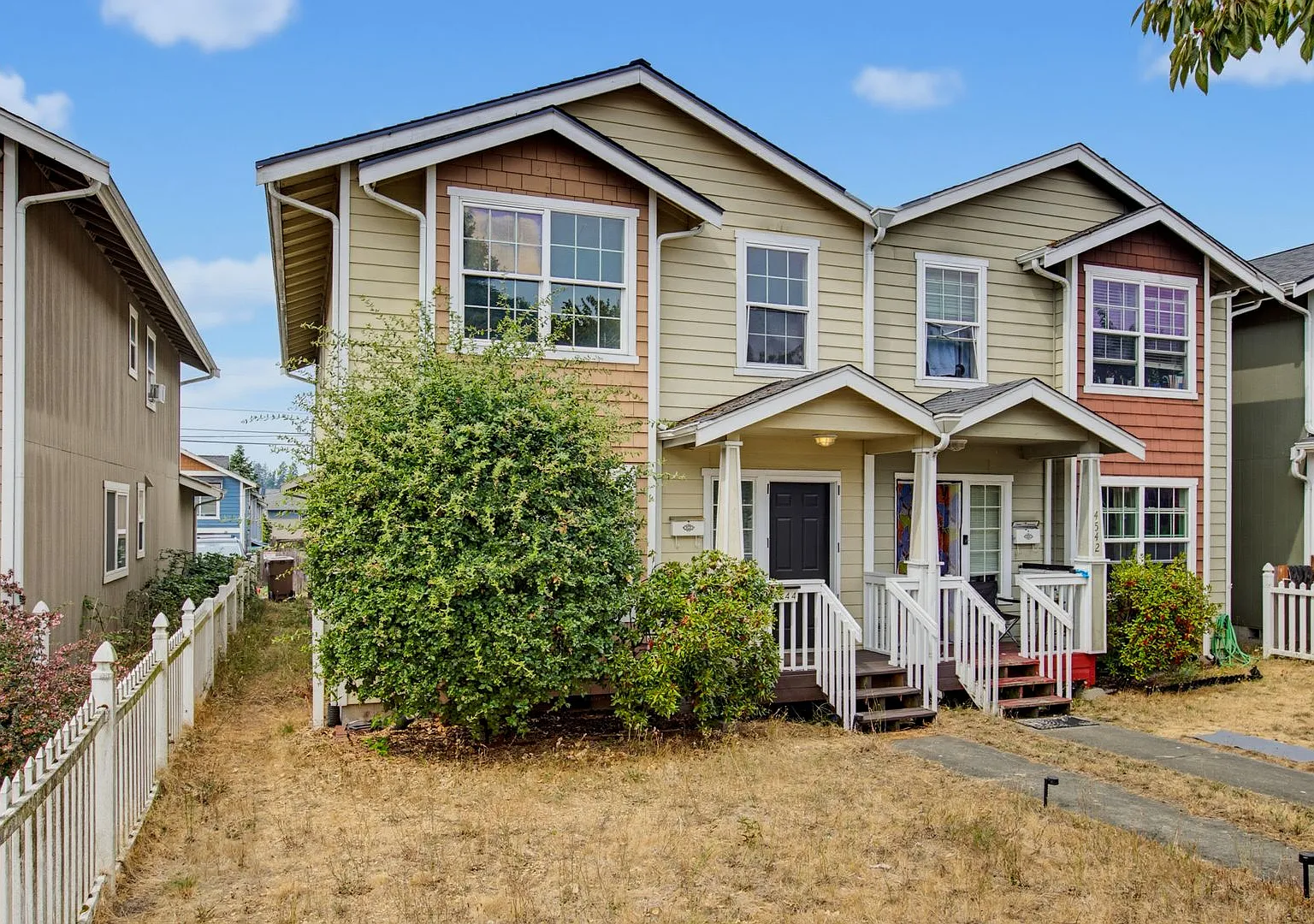 Charming 3BR/2.5BA Tacoma Single-Family Home Pet Friendly w/ Ample Parking! — Photo 2