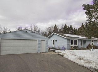 13020 River Heights Ln, Mishicot, WI 54228