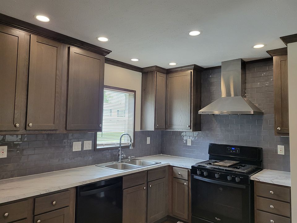 1st image of 47 Bluebird Hill Dr #193