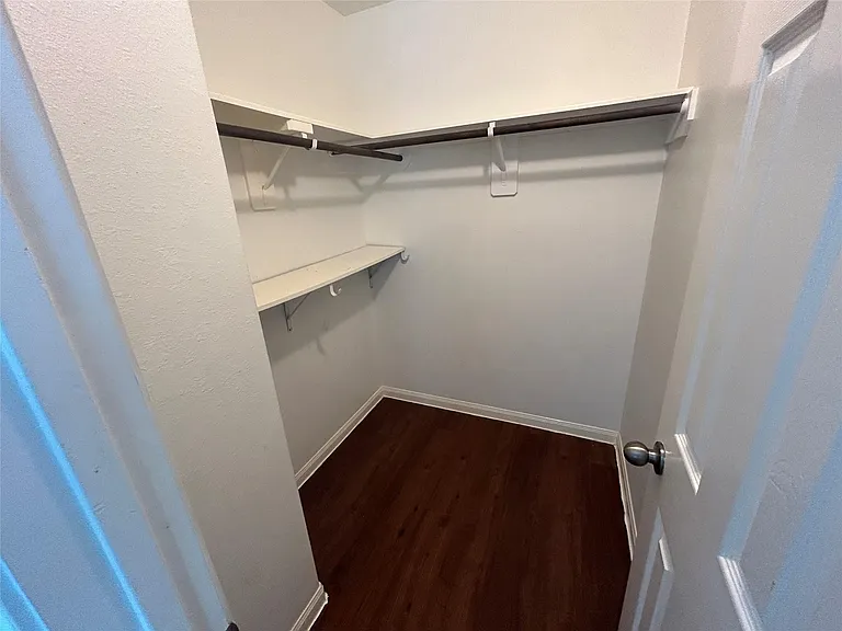 21511 Donata Cir — Photo 21