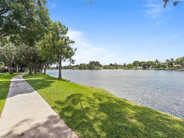 10398 Orange Ct #10398 — Photo 49