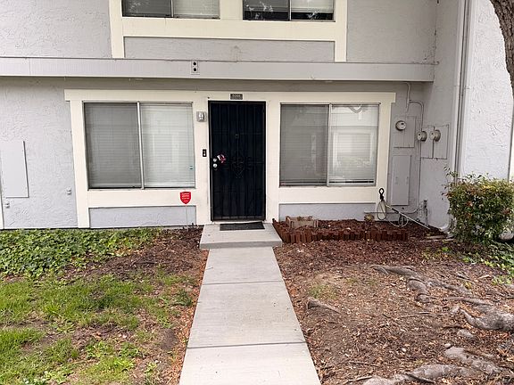 2nd image of 5044 Bridgepointe Pl